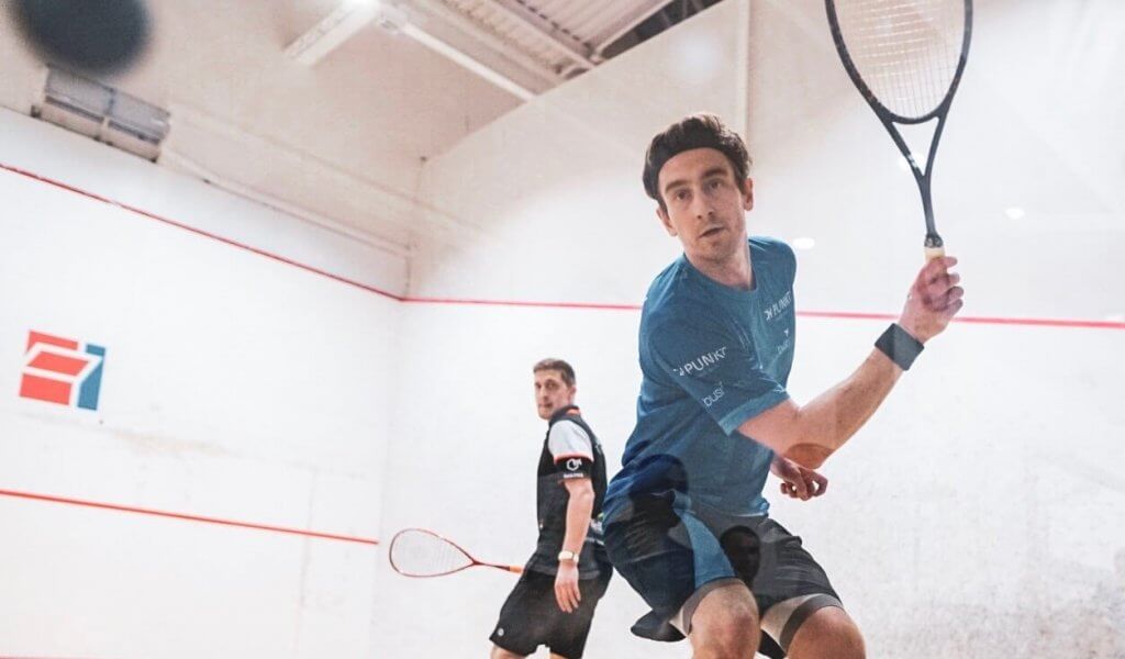 Posiada Pan certyfikat ESF Level 3. To najwyższy stopień trenerski w Europie.